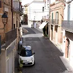 Raffaele Moffa *