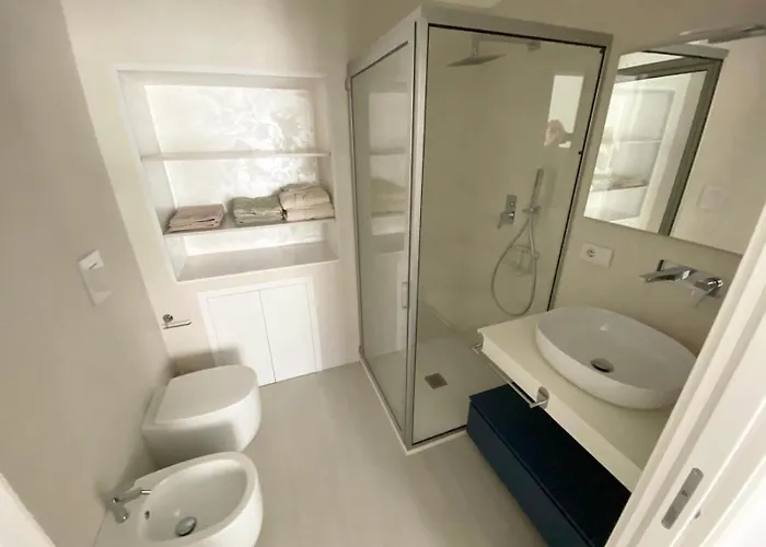 לינה וארוחת בוקר Raffaele Moffa *