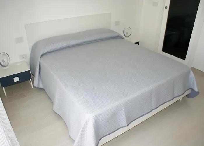 לינה וארוחת בוקר Raffaele Moffa *