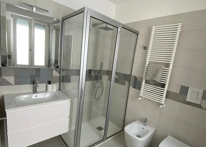 לינה וארוחת בוקר Raffaele Moffa *